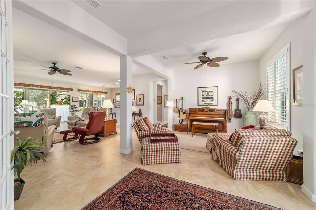 Active With Contract: $375,000 (3 beds, 2 baths, 2122 Square Feet)