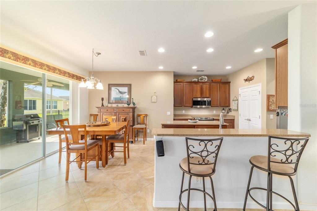 Active With Contract: $375,000 (3 beds, 2 baths, 2122 Square Feet)