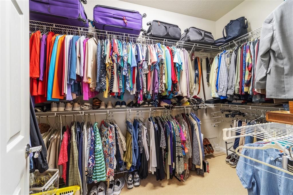 Active With Contract: $375,000 (3 beds, 2 baths, 2122 Square Feet)