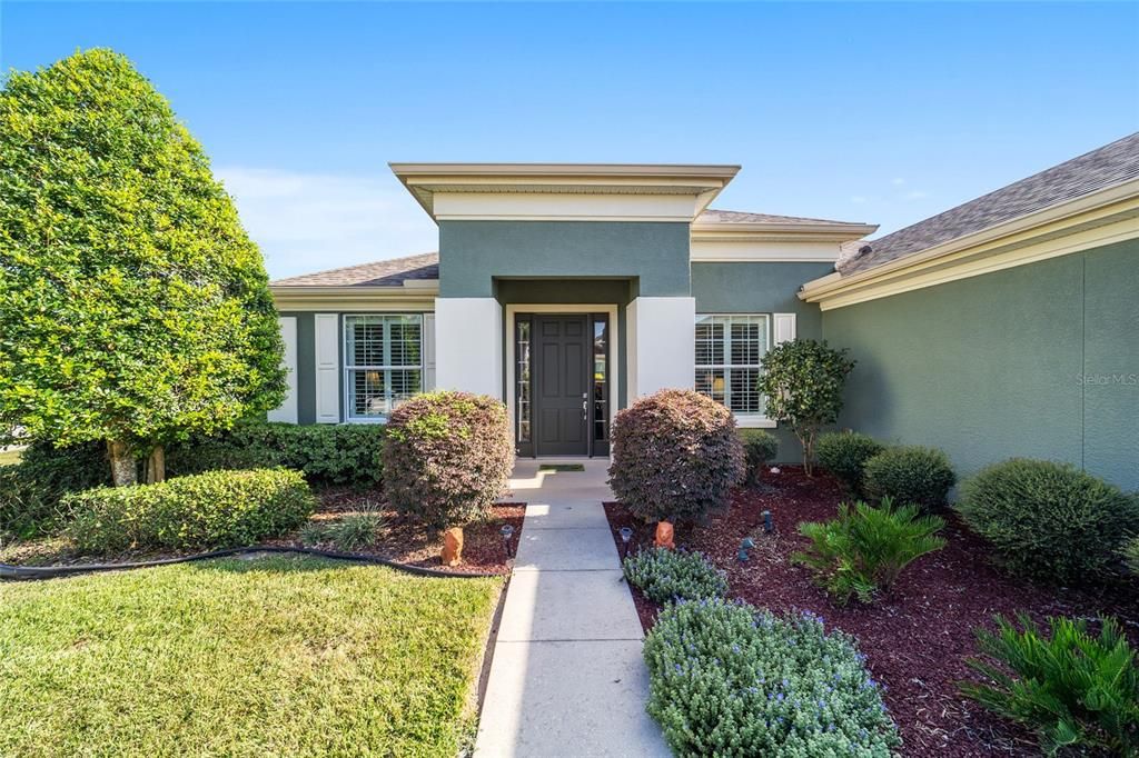 Active With Contract: $375,000 (3 beds, 2 baths, 2122 Square Feet)