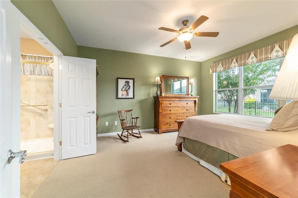 Active With Contract: $375,000 (3 beds, 2 baths, 2122 Square Feet)