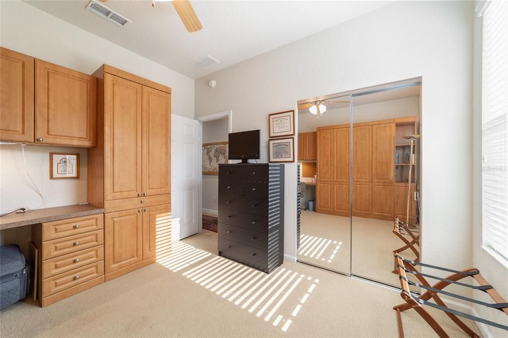 Active With Contract: $375,000 (3 beds, 2 baths, 2122 Square Feet)