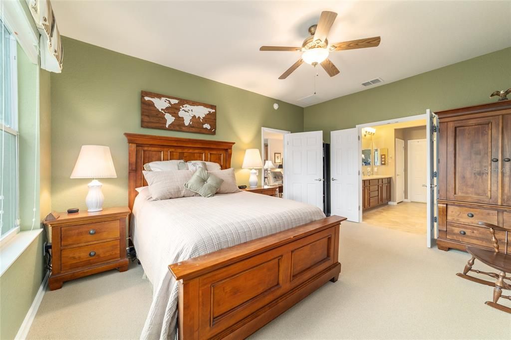 Active With Contract: $375,000 (3 beds, 2 baths, 2122 Square Feet)