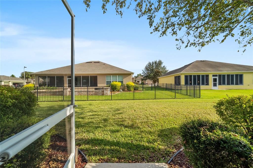 Active With Contract: $375,000 (3 beds, 2 baths, 2122 Square Feet)