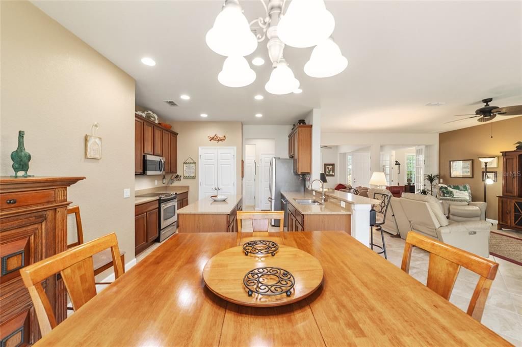 Active With Contract: $375,000 (3 beds, 2 baths, 2122 Square Feet)