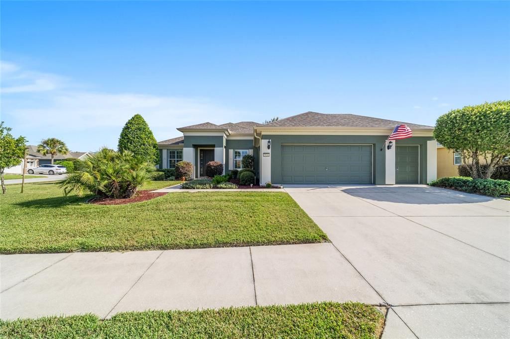 Active With Contract: $375,000 (3 beds, 2 baths, 2122 Square Feet)