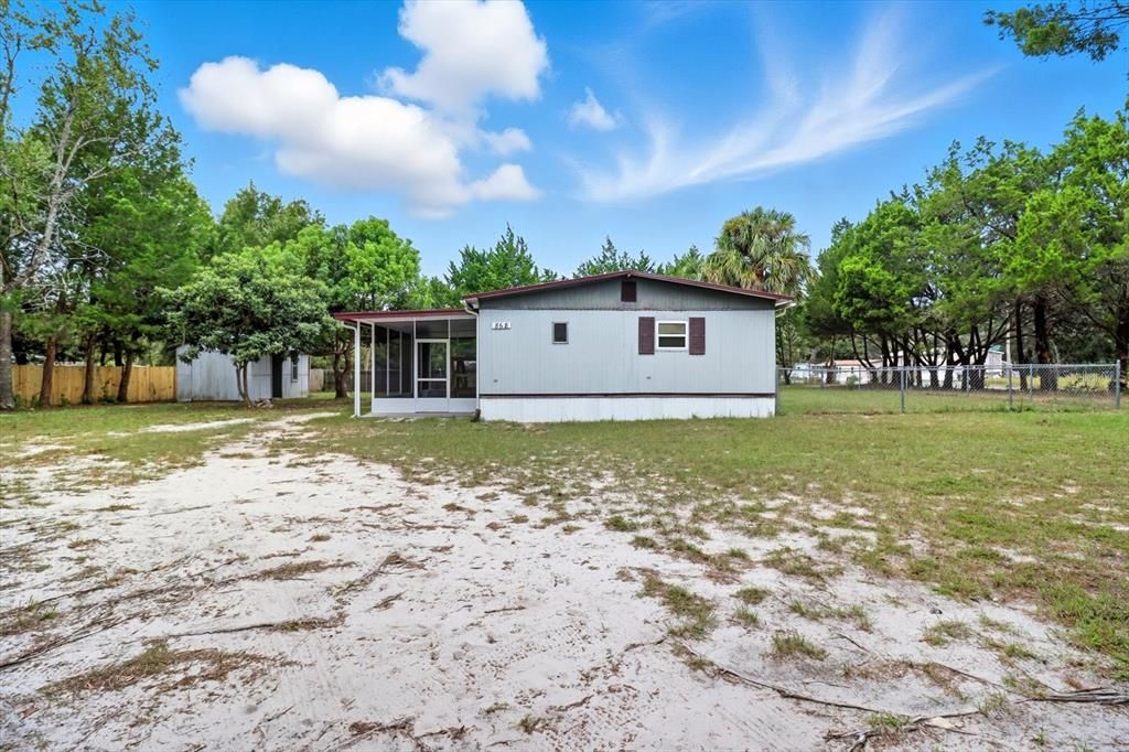 待售: $175,000 (3 贝兹, 2 浴室, 1152 平方英尺)