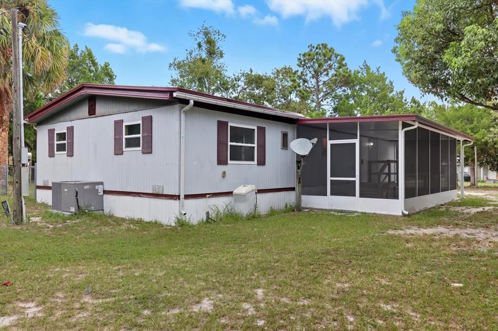 待售: $175,000 (3 贝兹, 2 浴室, 1152 平方英尺)