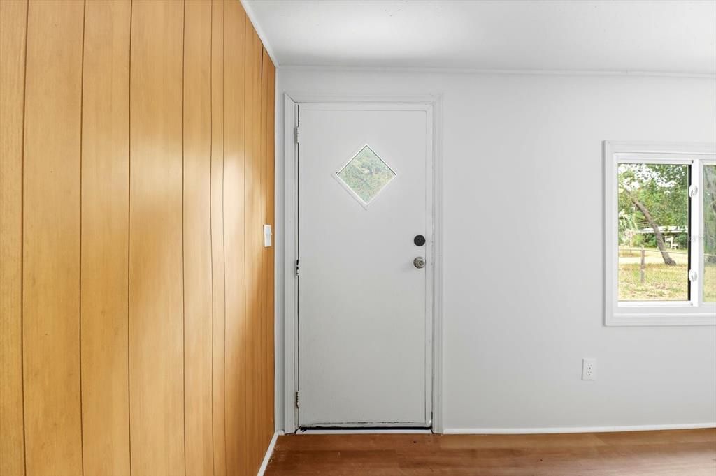 待售: $175,000 (3 贝兹, 2 浴室, 1152 平方英尺)