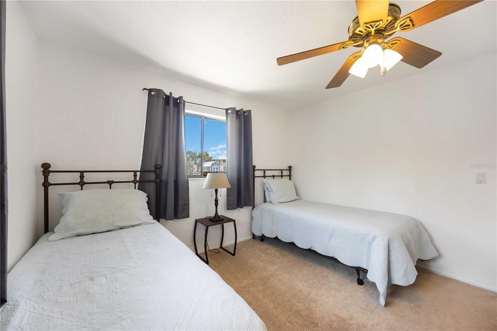 Active With Contract: $455,000 (3 beds, 2 baths, 1303 Square Feet)