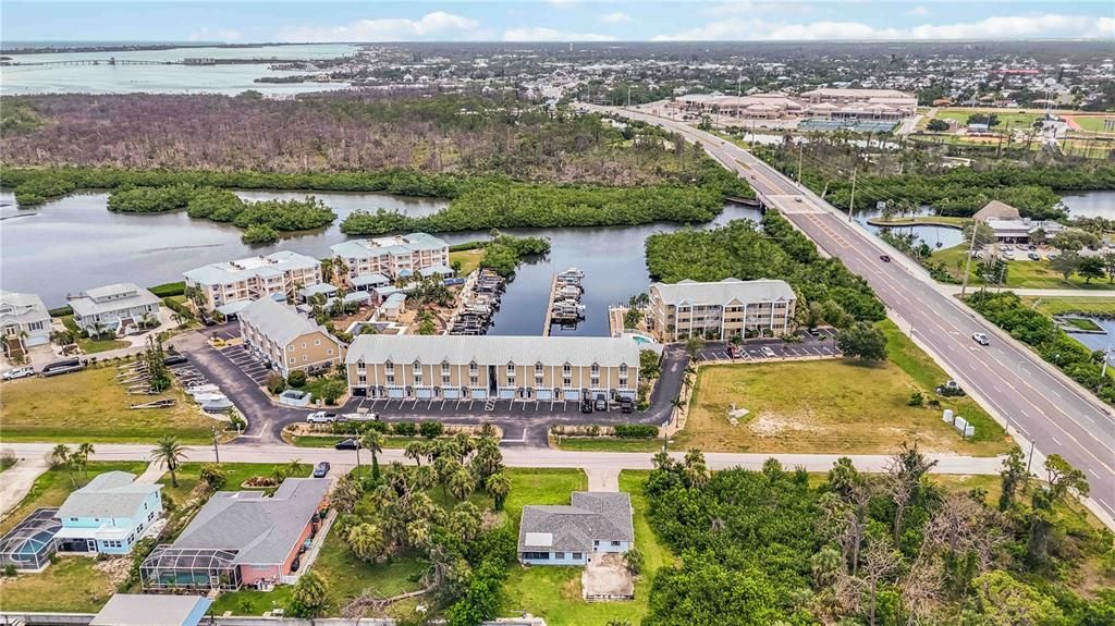 Active With Contract: $455,000 (3 beds, 2 baths, 1303 Square Feet)