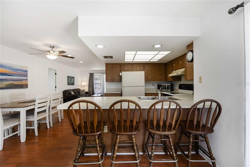 Active With Contract: $455,000 (3 beds, 2 baths, 1303 Square Feet)