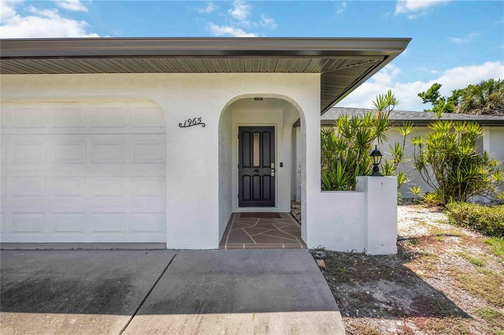 Active With Contract: $455,000 (3 beds, 2 baths, 1303 Square Feet)