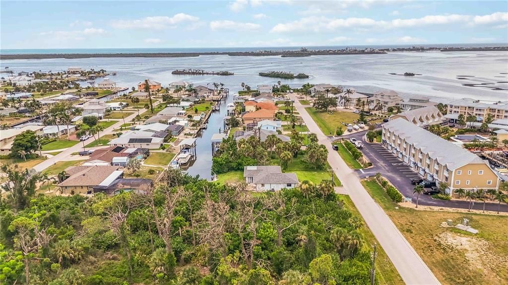 Active With Contract: $455,000 (3 beds, 2 baths, 1303 Square Feet)