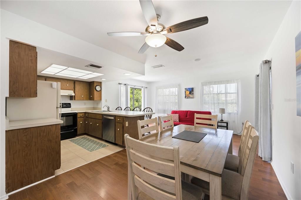 Active With Contract: $455,000 (3 beds, 2 baths, 1303 Square Feet)