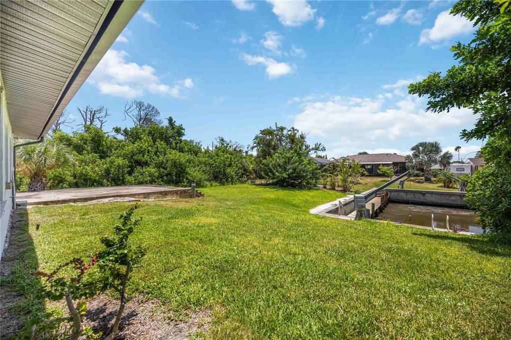 Active With Contract: $455,000 (3 beds, 2 baths, 1303 Square Feet)