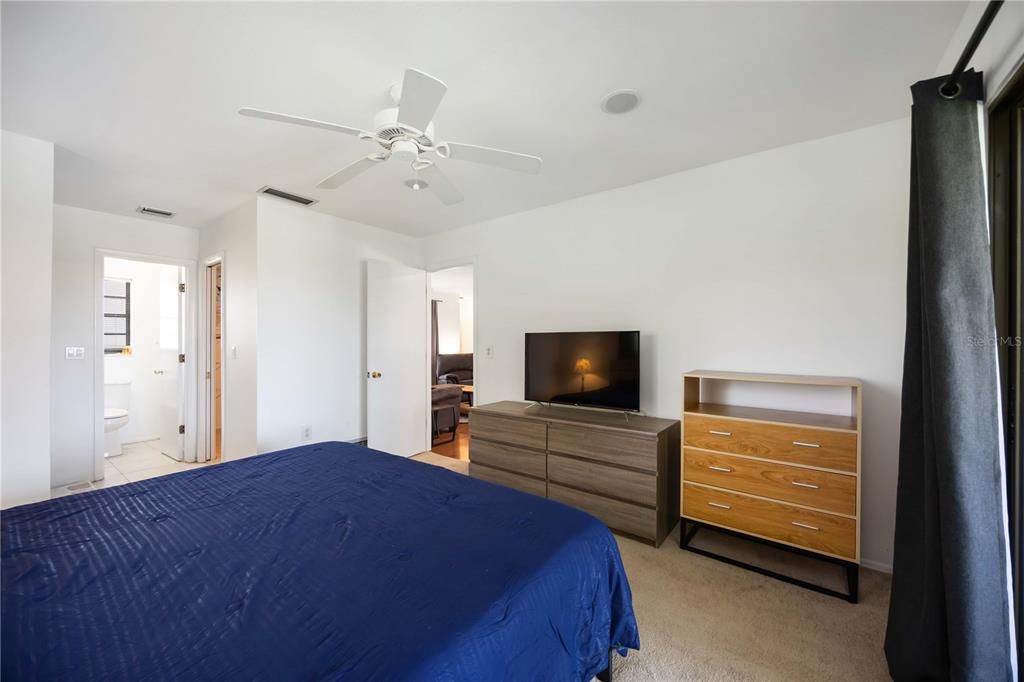 Active With Contract: $455,000 (3 beds, 2 baths, 1303 Square Feet)