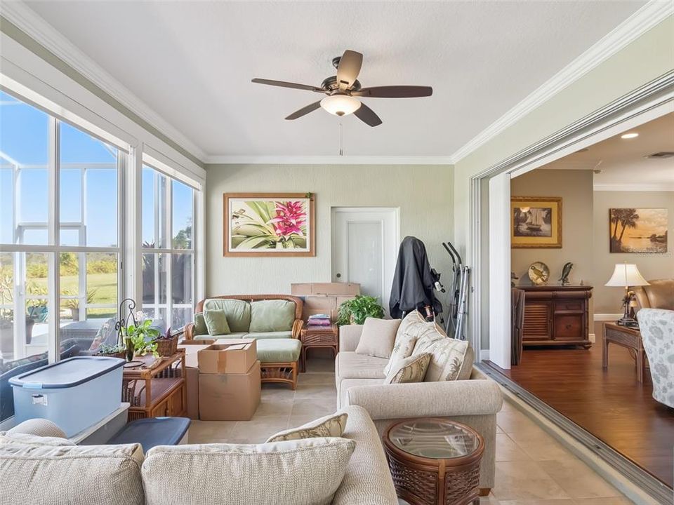 Под контрактом: $385,000 (3 спален, 2 ванн, 2013 Квадратных фут)