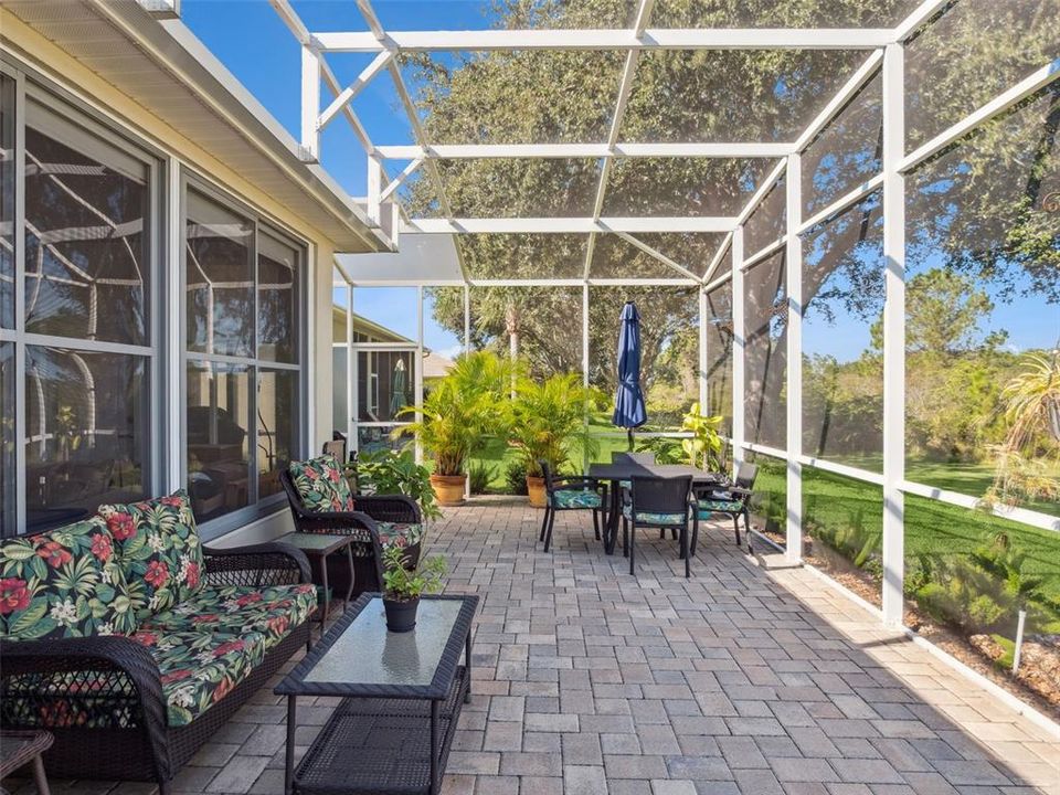 Под контрактом: $385,000 (3 спален, 2 ванн, 2013 Квадратных фут)