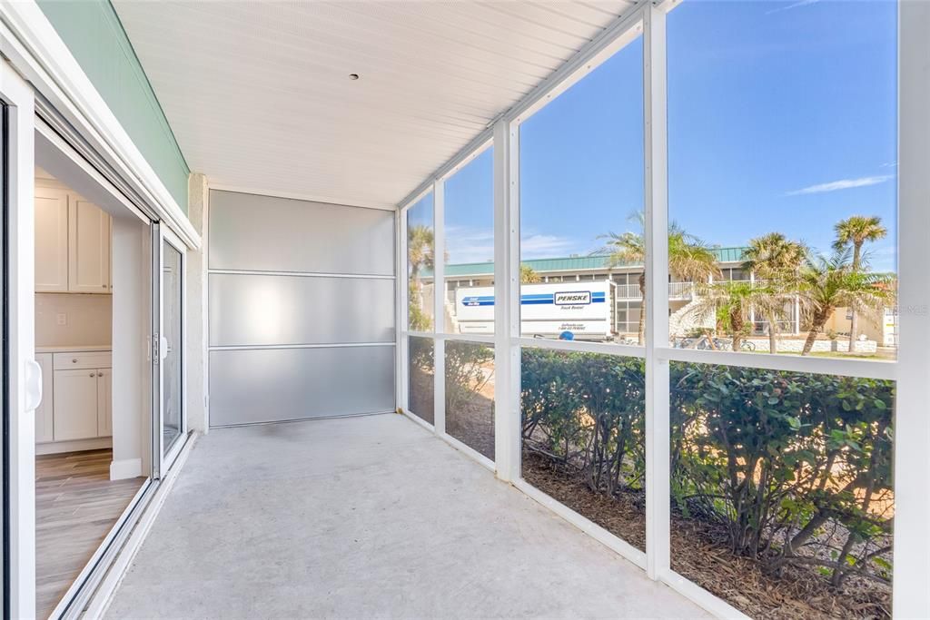 待售: $597,003 (2 贝兹, 2 浴室, 967 平方英尺)