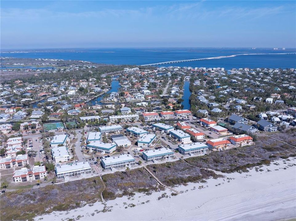 待售: $597,003 (2 贝兹, 2 浴室, 967 平方英尺)