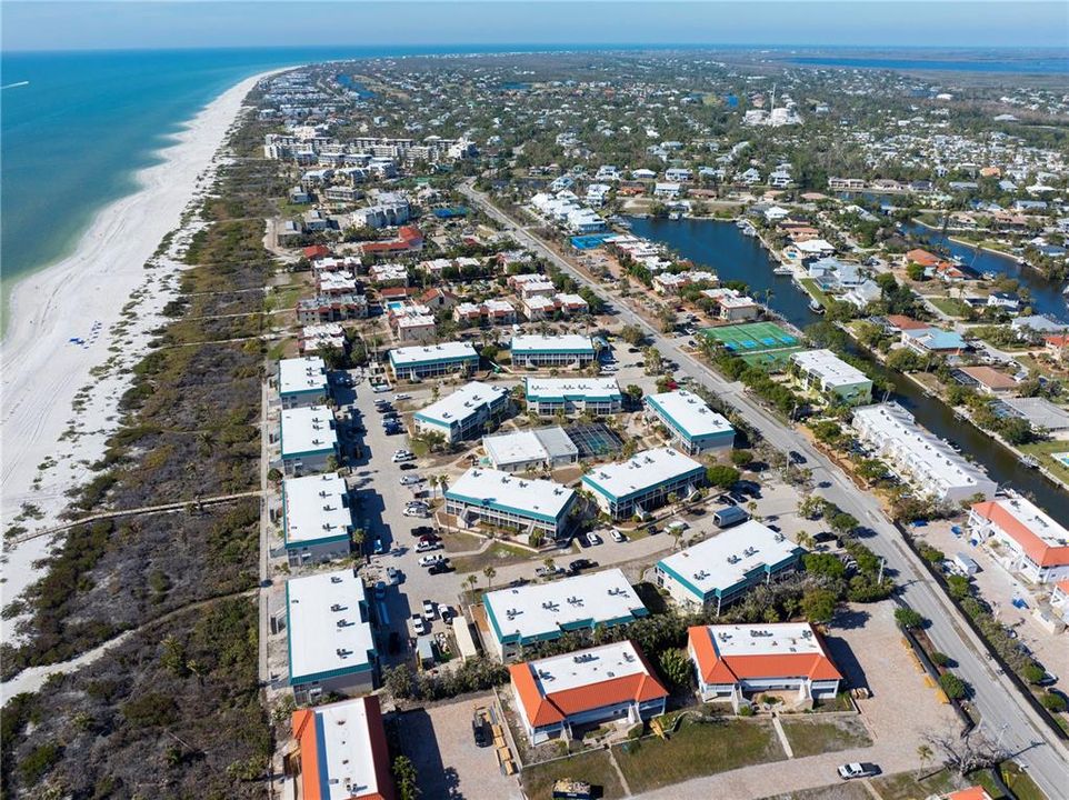 待售: $597,003 (2 贝兹, 2 浴室, 967 平方英尺)