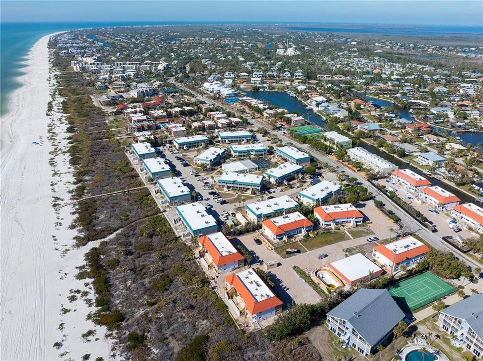 待售: $597,003 (2 贝兹, 2 浴室, 967 平方英尺)