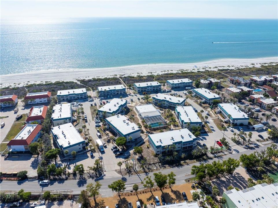 待售: $597,003 (2 贝兹, 2 浴室, 967 平方英尺)