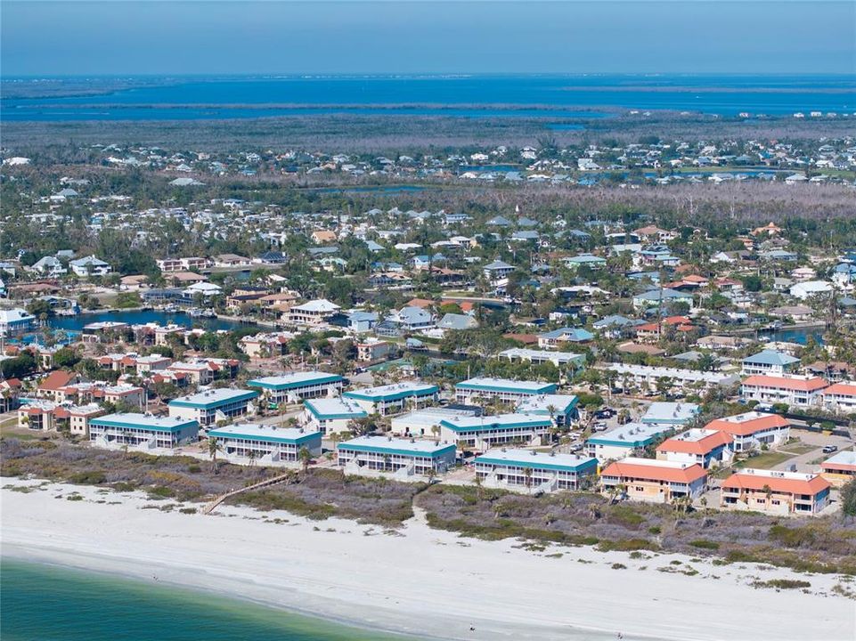 待售: $597,003 (2 贝兹, 2 浴室, 967 平方英尺)