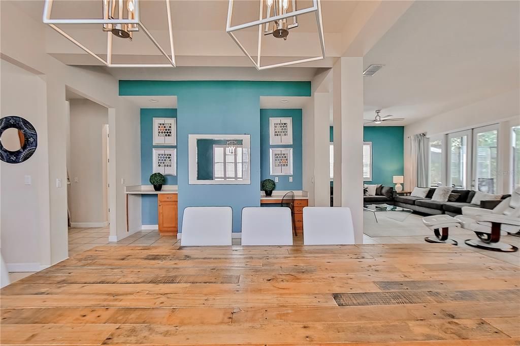 待售: $675,000 (5 贝兹, 4 浴室, 3270 平方英尺)