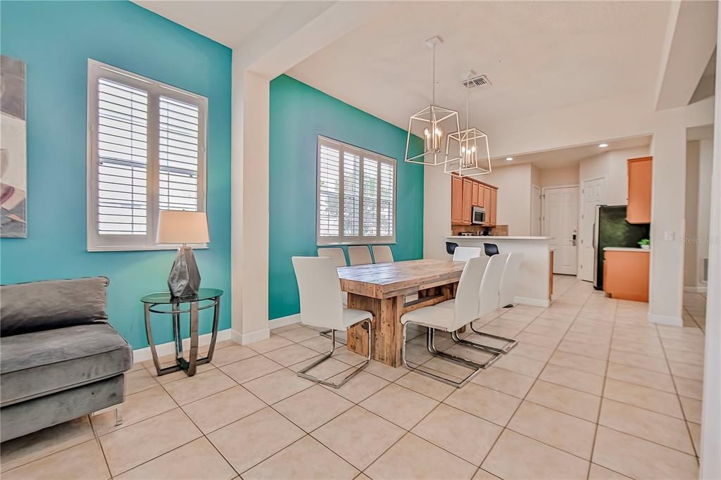 待售: $675,000 (5 贝兹, 4 浴室, 3270 平方英尺)