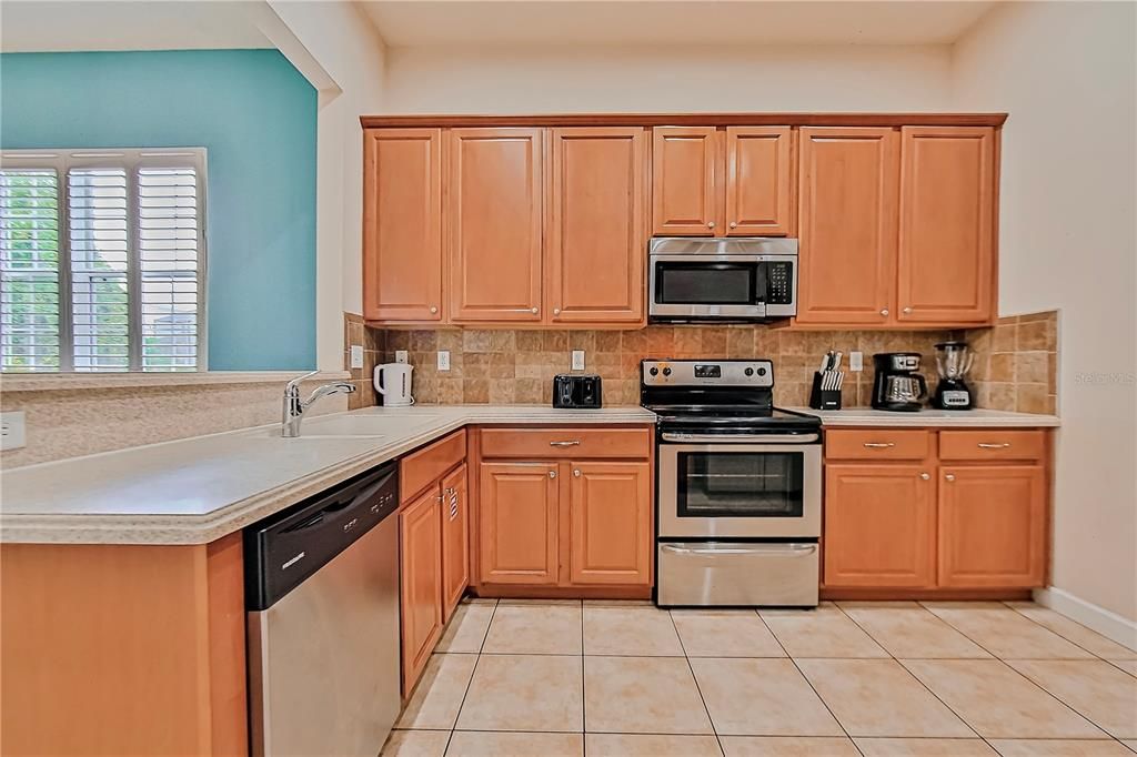 待售: $675,000 (5 贝兹, 4 浴室, 3270 平方英尺)