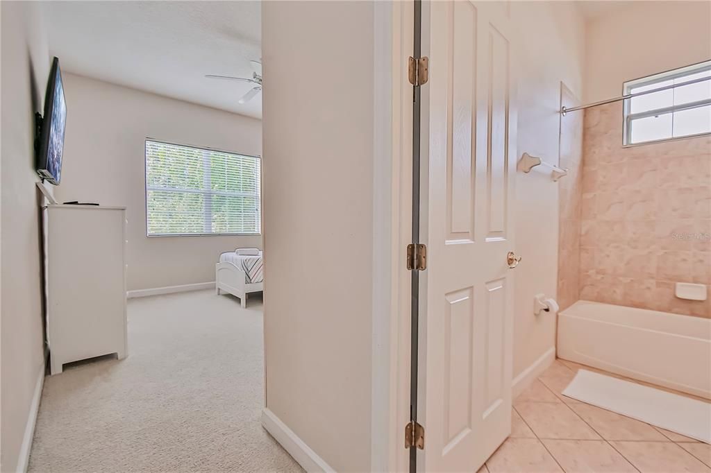 待售: $675,000 (5 贝兹, 4 浴室, 3270 平方英尺)