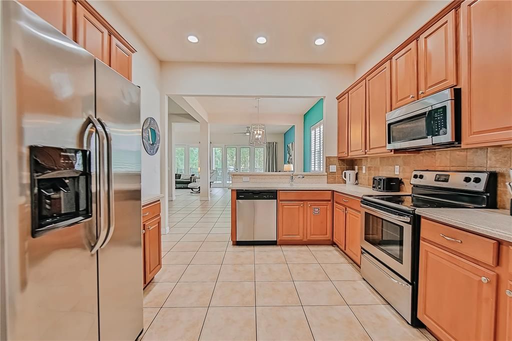 待售: $675,000 (5 贝兹, 4 浴室, 3270 平方英尺)