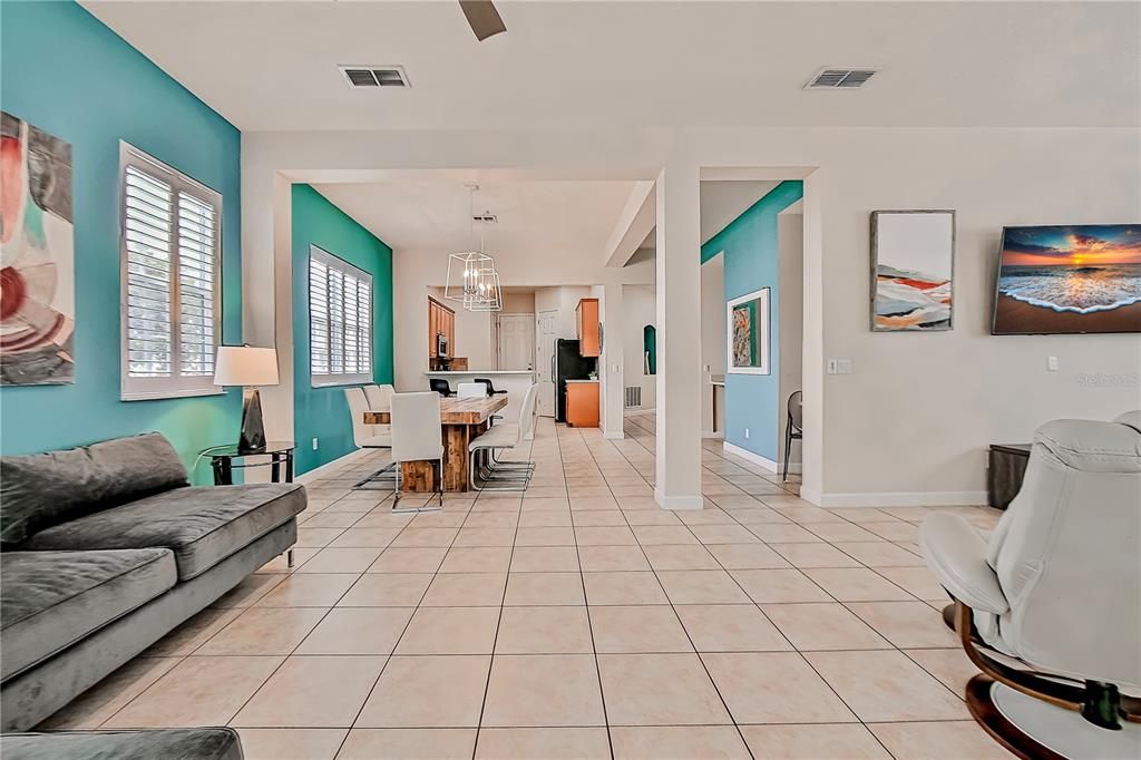 待售: $675,000 (5 贝兹, 4 浴室, 3270 平方英尺)