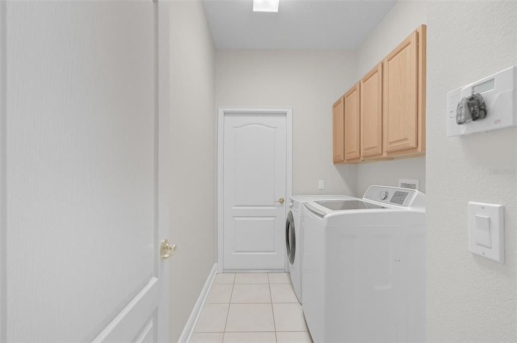 На продажу: $379,500 (4 спален, 3 ванн, 2369 Квадратных фут)