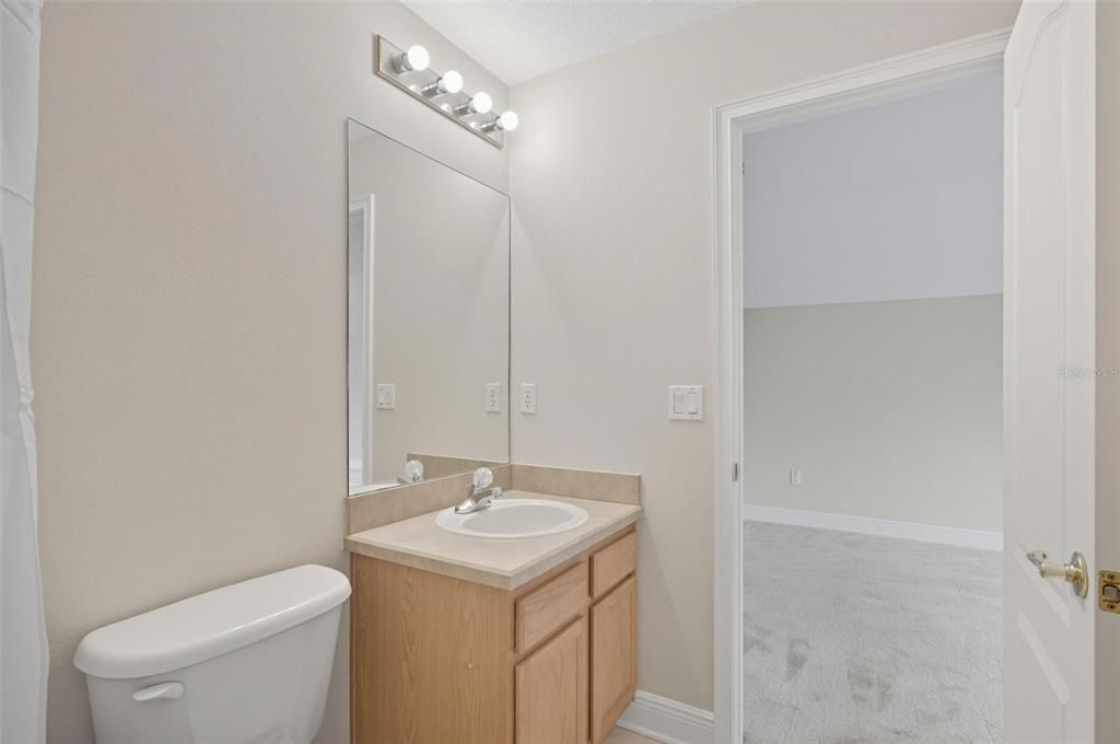 На продажу: $379,500 (4 спален, 3 ванн, 2369 Квадратных фут)