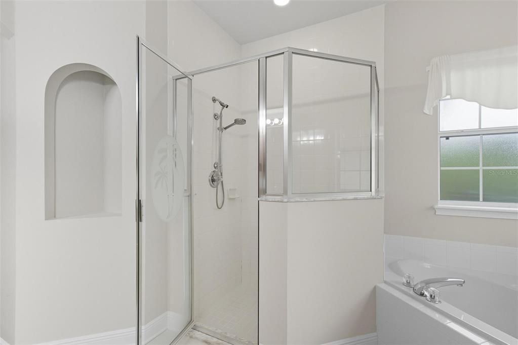 На продажу: $379,500 (4 спален, 3 ванн, 2369 Квадратных фут)