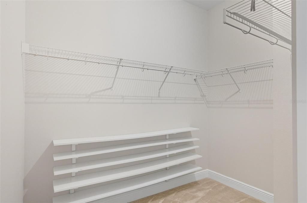 На продажу: $379,500 (4 спален, 3 ванн, 2369 Квадратных фут)