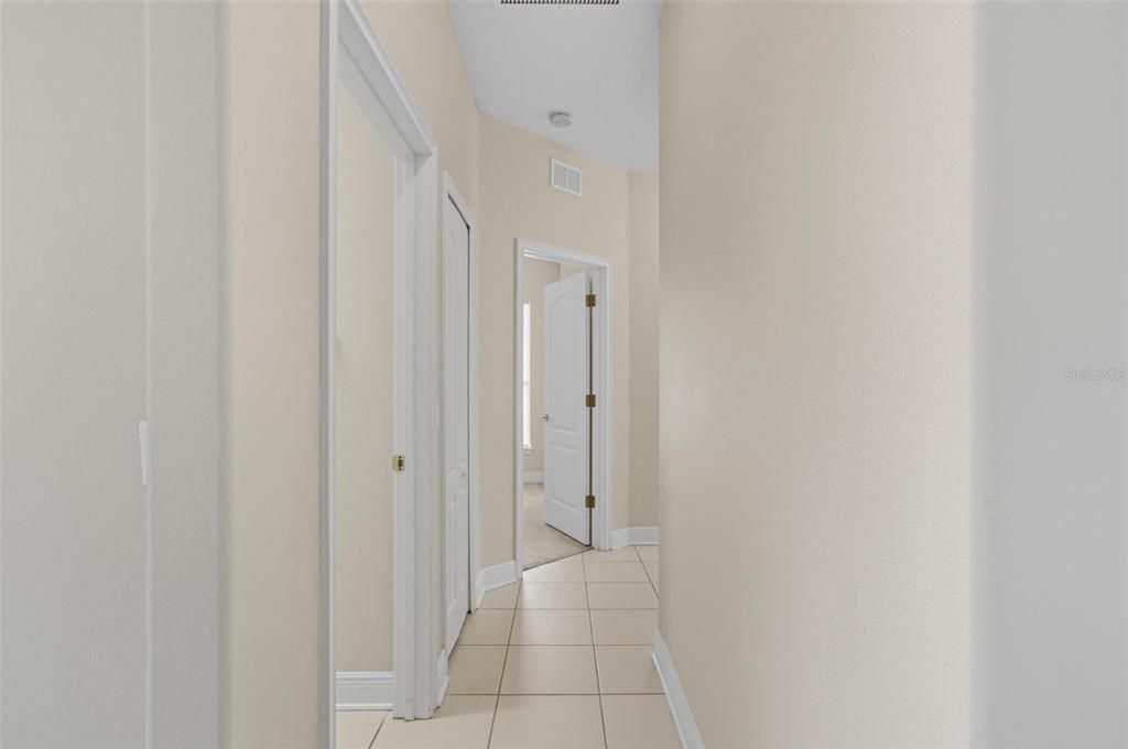 На продажу: $379,500 (4 спален, 3 ванн, 2369 Квадратных фут)