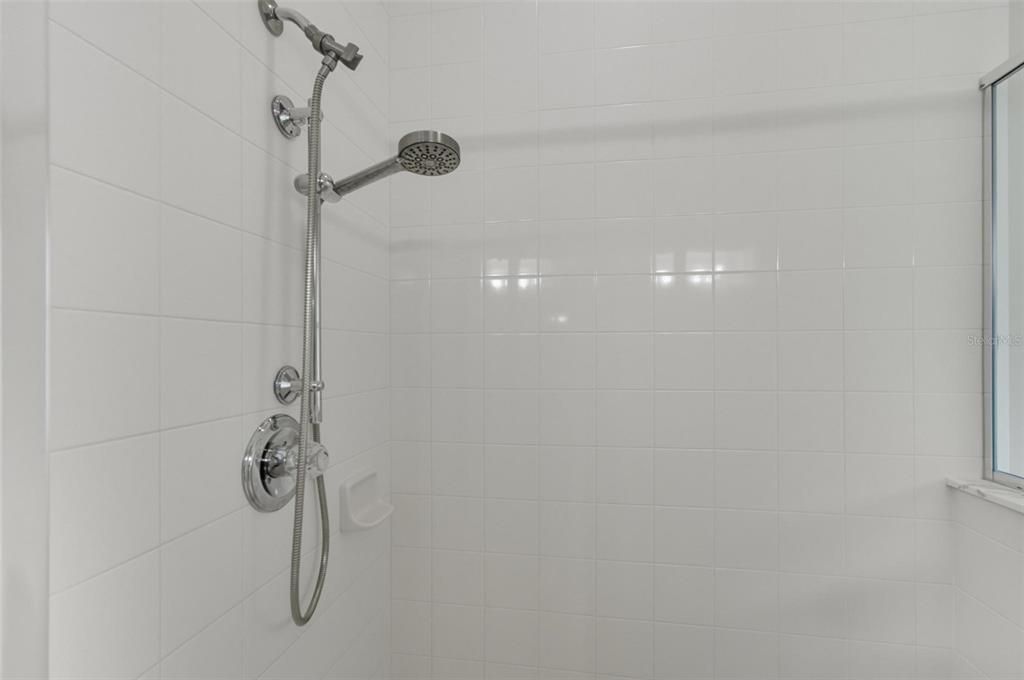 На продажу: $379,500 (4 спален, 3 ванн, 2369 Квадратных фут)