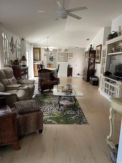 В аренду: $2,450 (2 спален, 2 ванн, 1094 Квадратных фут)