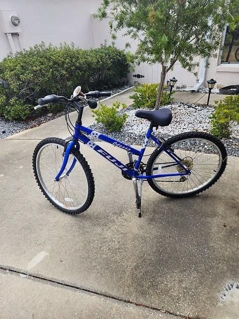 В аренду: $2,450 (2 спален, 2 ванн, 1094 Квадратных фут)