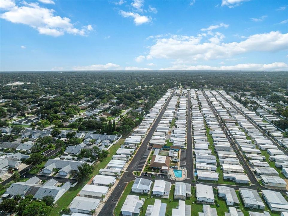 На продажу: $145,000 (2 спален, 2 ванн, 992 Квадратных фут)