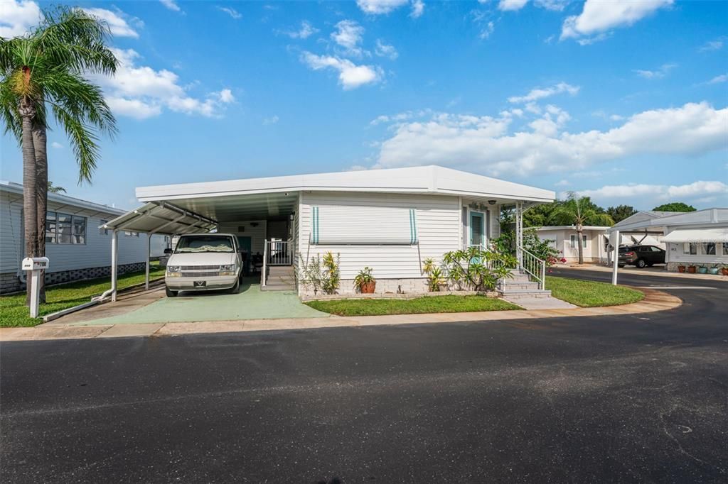 На продажу: $145,000 (2 спален, 2 ванн, 992 Квадратных фут)