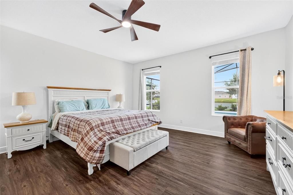 На продажу: $700,000 (5 спален, 3 ванн, 3854 Квадратных фут)