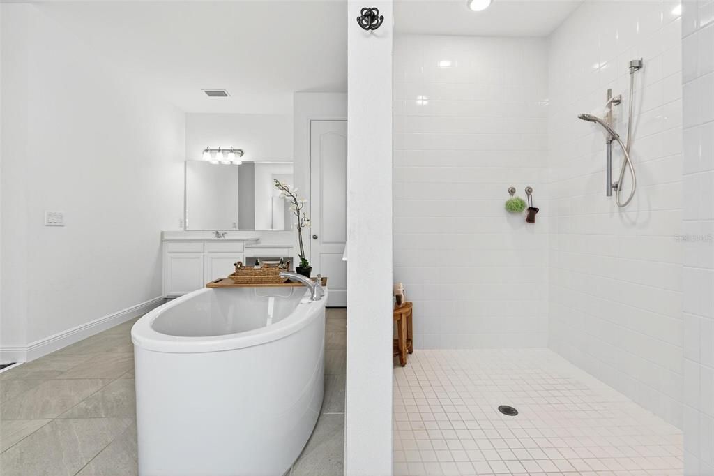 На продажу: $700,000 (5 спален, 3 ванн, 3854 Квадратных фут)