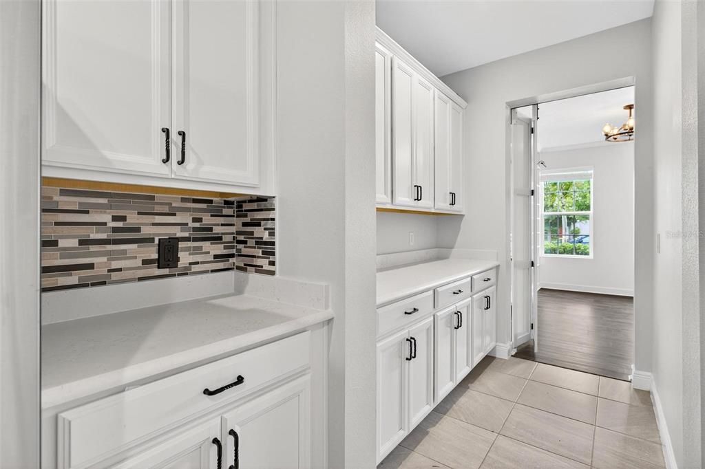 На продажу: $700,000 (5 спален, 3 ванн, 3854 Квадратных фут)