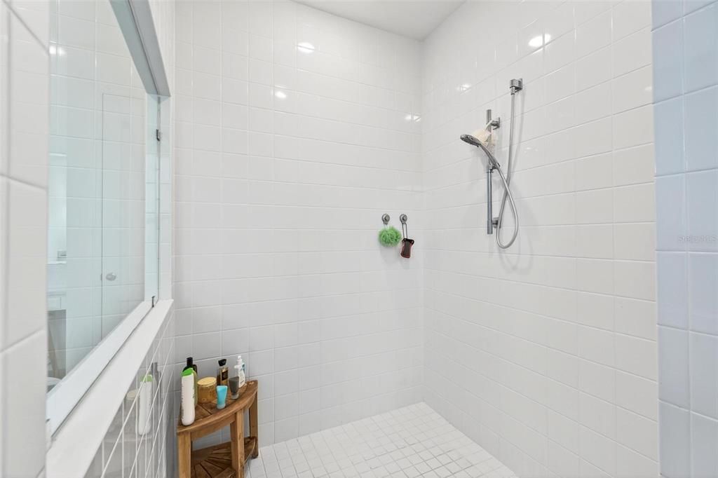 На продажу: $700,000 (5 спален, 3 ванн, 3854 Квадратных фут)