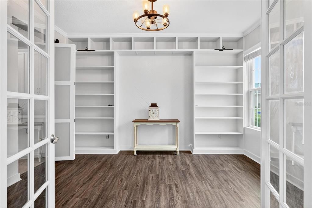 На продажу: $700,000 (5 спален, 3 ванн, 3854 Квадратных фут)